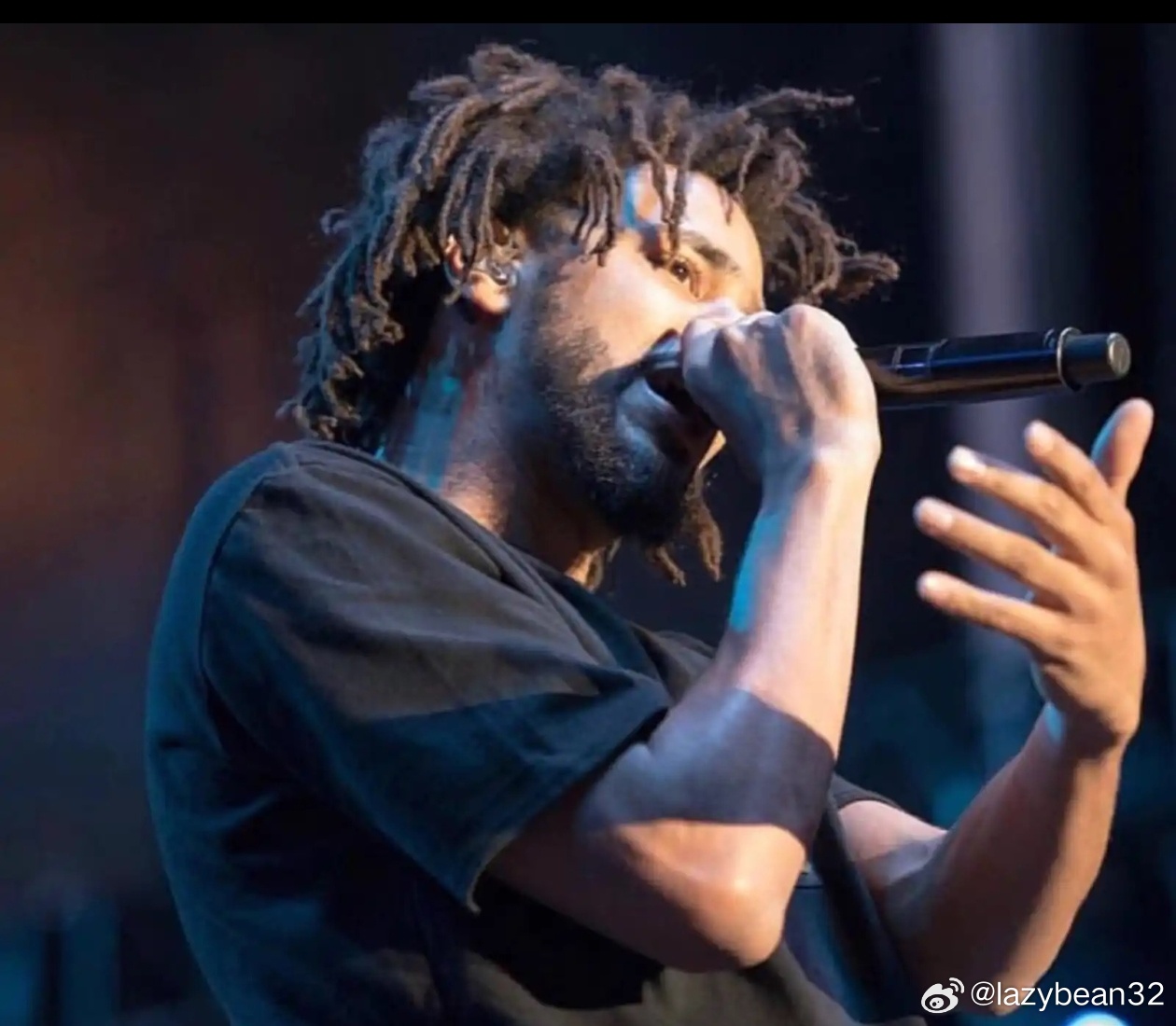 知名说唱歌手J. Cole加盟CBA南京同曦，网友调侃：唱跳、Rap和篮球，这次