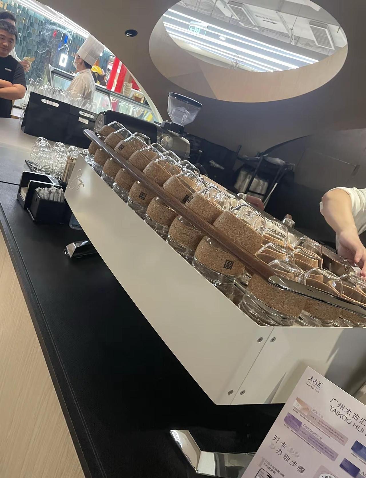 久违的广州！ 饮最好饮的咖啡买最好吃的面包🥖 超松软面包 多巴胺面包来袭 面包