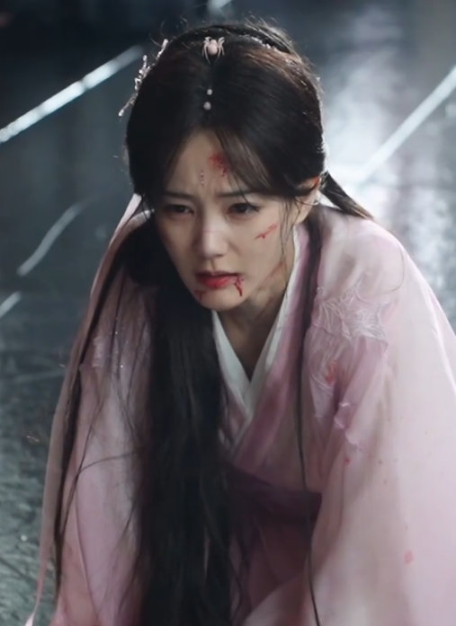 李一桐天地剑心哭戏花絮 李一桐哭到久久不能抽离 李一桐天地剑心哭戏花絮，久久不能