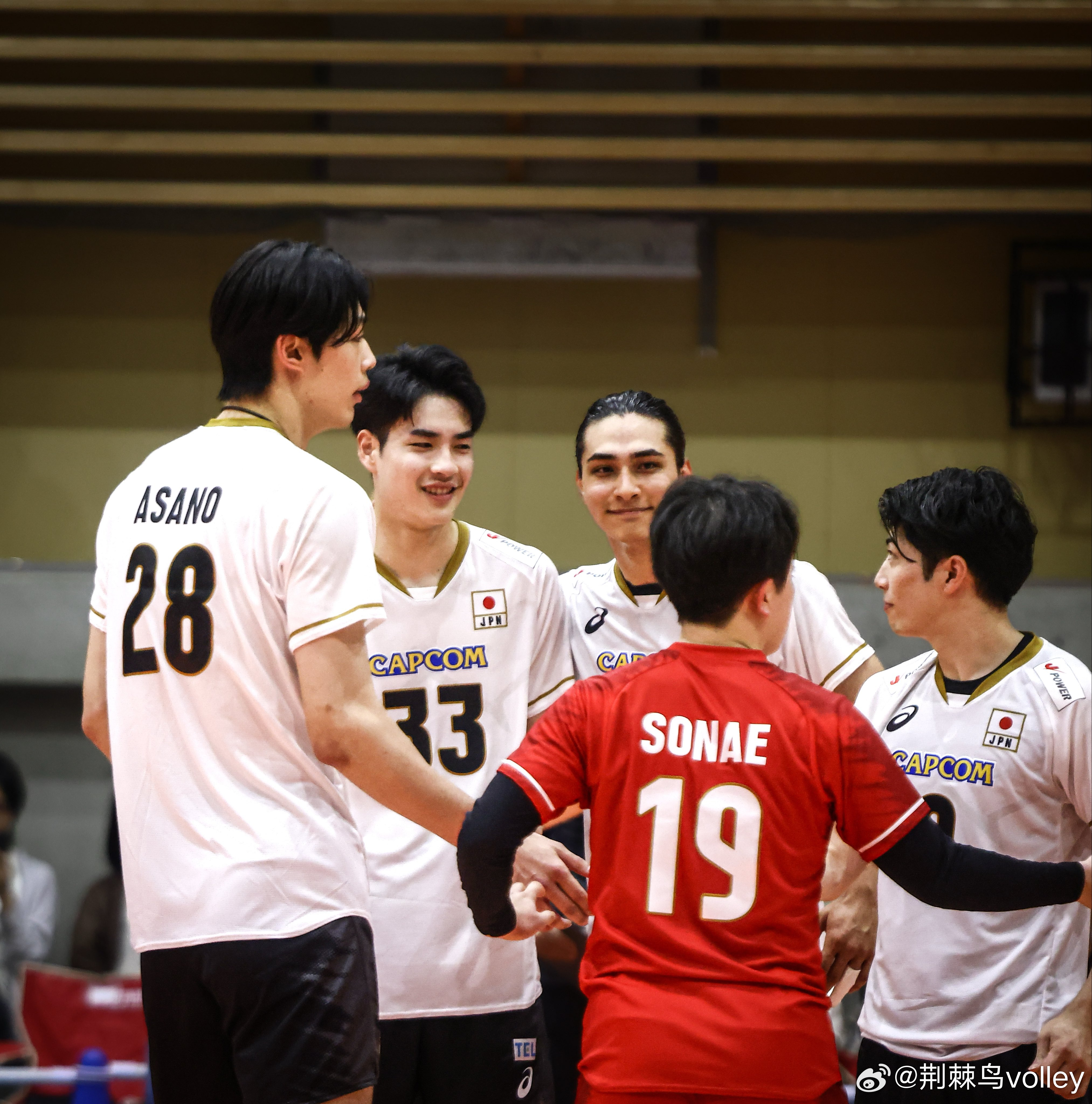 男排友谊赛热身赛，日本男排二队在主场4-0零封征战世联赛的古巴男排。高桥庆帆发挥