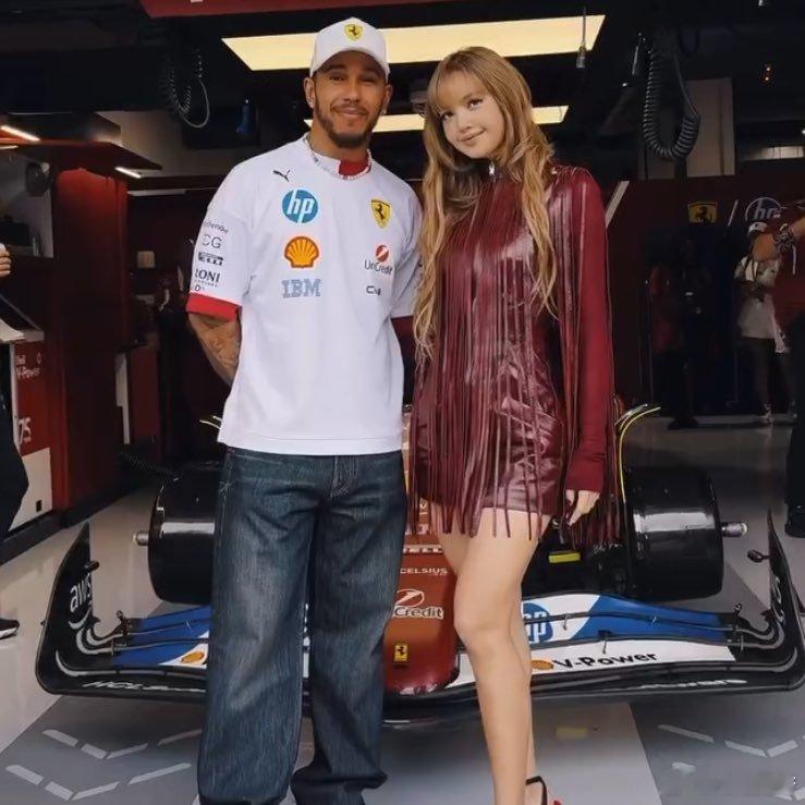 Lisa和LewisHamilton（职业赛车手） ​​​