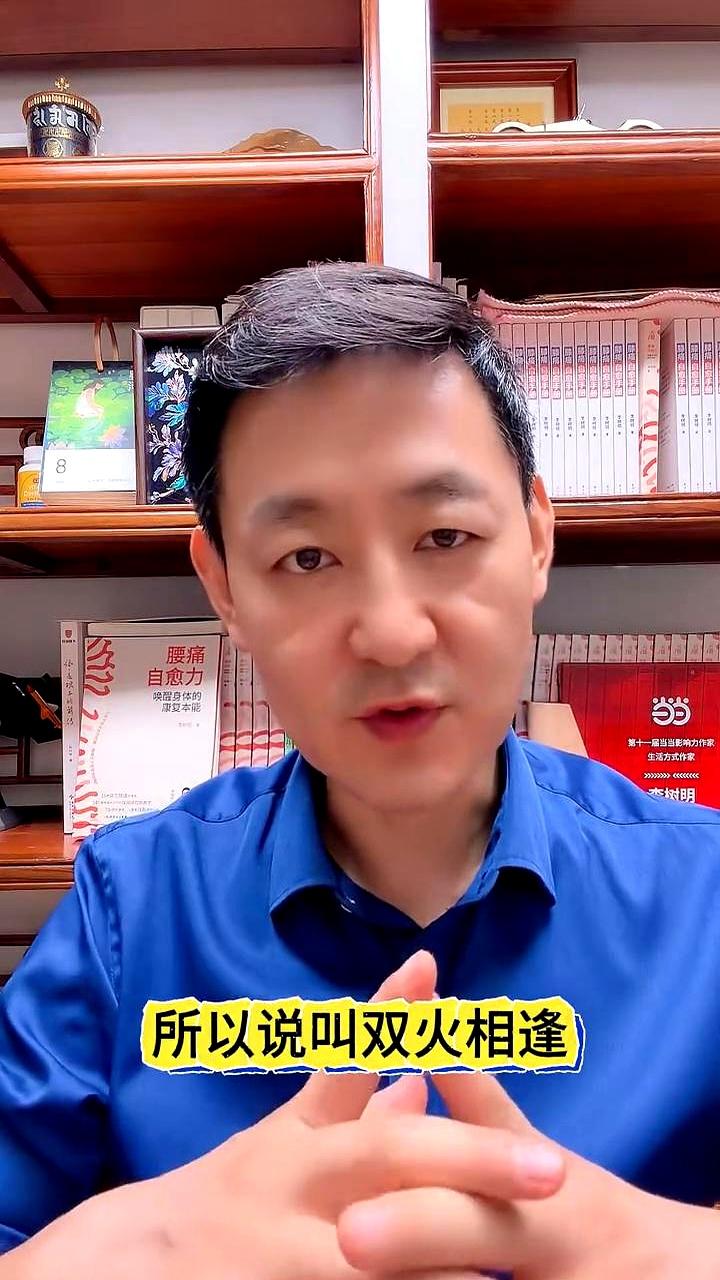以为今天立秋就能凉快了？
快醒醒，今年可是60年一遇的“赤马立秋”，后头且有得熬