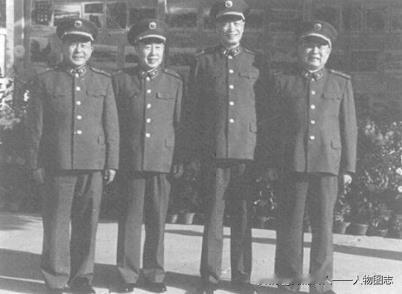 1987年，军事科学院、国防大学领导合影。左起:王诚汉、郑文翰、张震、李德生。