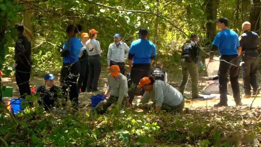 【在孟菲斯树林中发现的3名儿童遗骸】（美联社） ——  当局表示，他们正在调查在