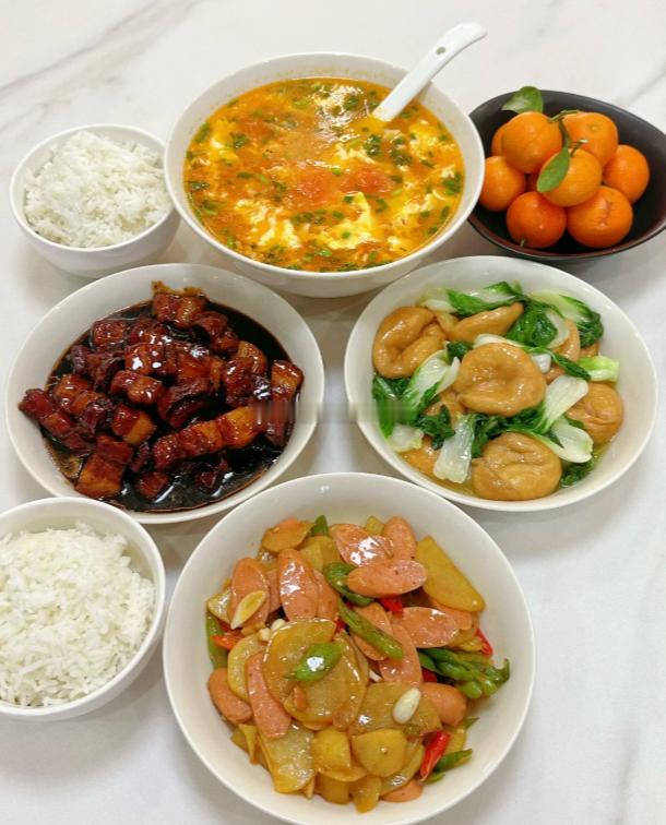 一不小心睡到早上10点了，睡到自然醒真的是神清气爽，问老婆怎么没叫我，她说心疼我