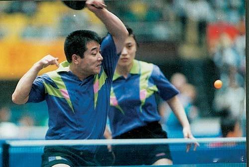 当年国乒的混双豪取三连冠，还有球迷记得他俩么？
