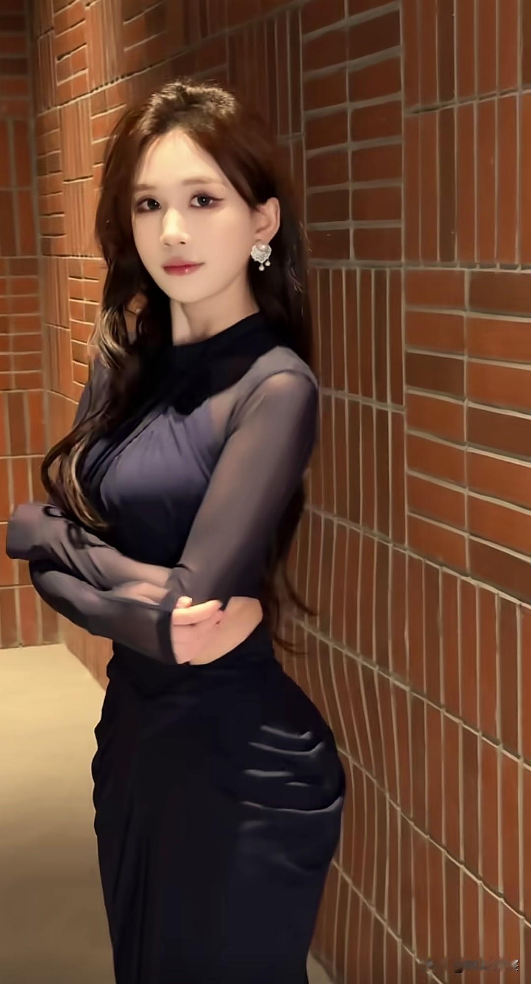 成熟稳重的美女你喜欢吗?轻熟女人味