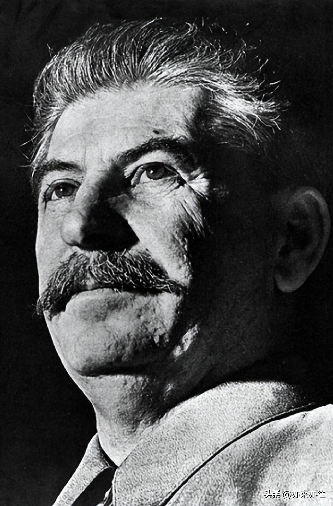 1953年3月5日，苏联领导人约瑟夫·斯大林因脑溢血在莫斯科昆采沃别墅逝世，享年