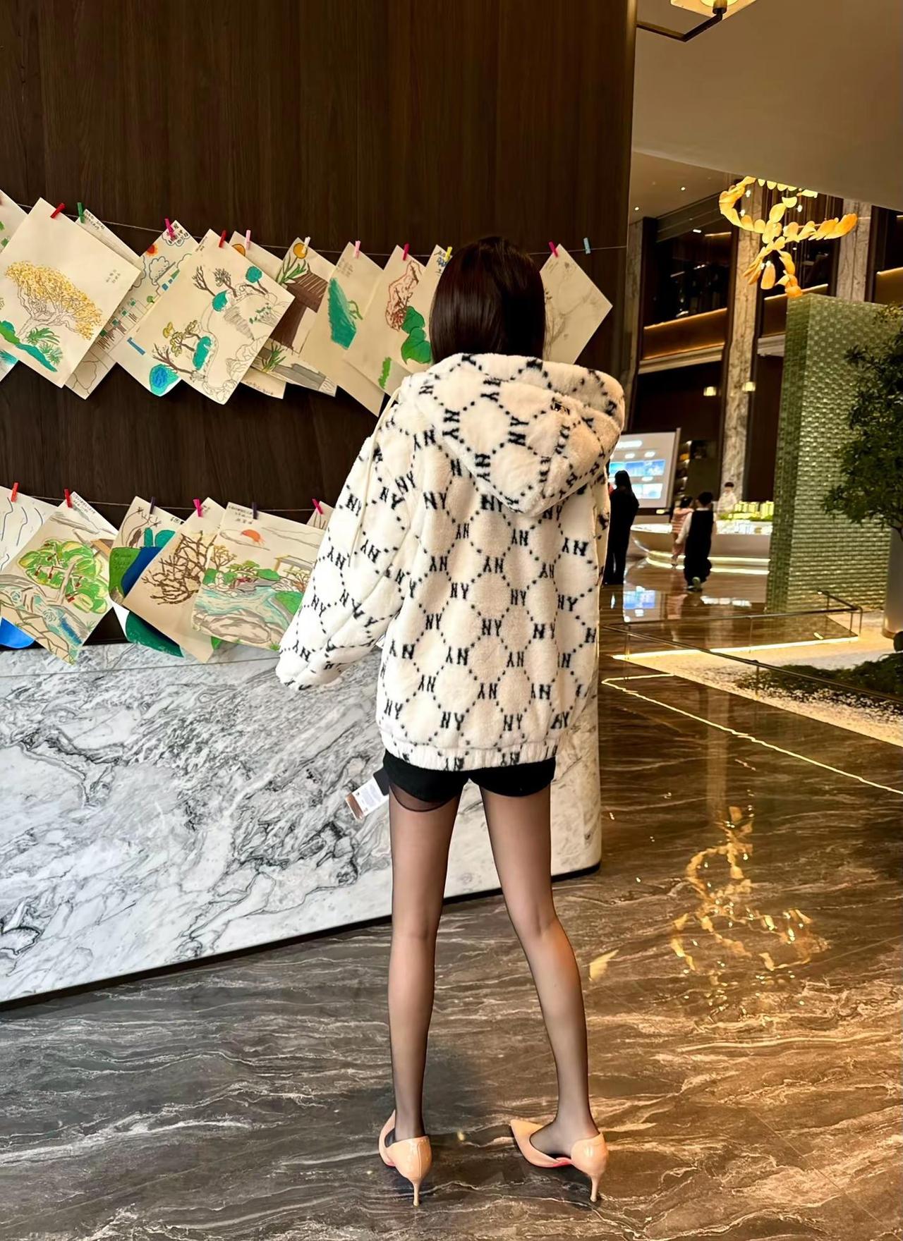 或许适合一个人穿搭