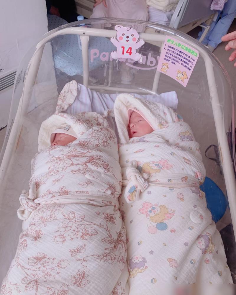 盐城24岁姑娘未婚生龙凤胎，当初男方仗着女方怀娃压彩礼、失联

躲事那段时间，产