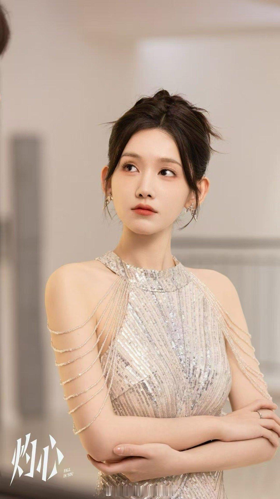 樊治欣李沐宸给娱乐圈文递新素材了 谁懂啊！李沐宸的复仇千金自带破碎感和狠劲，前期