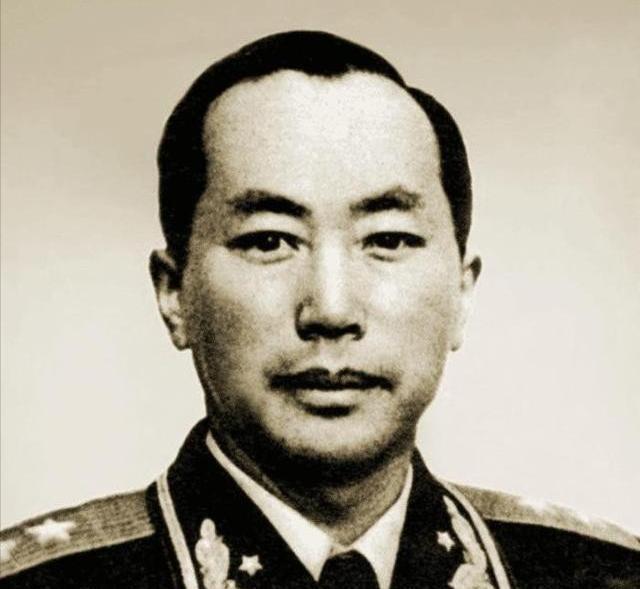 刘少文：从特工到将军，毛泽东亲切称其为“姥姥”，他是秘密战线中难得的精英
194