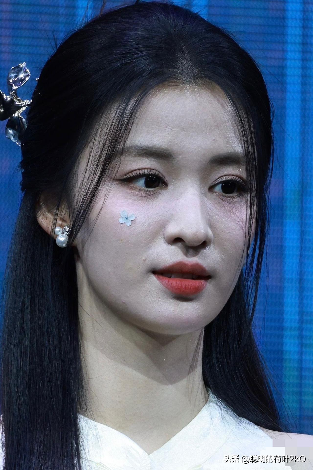 王楚然生图太有气质了