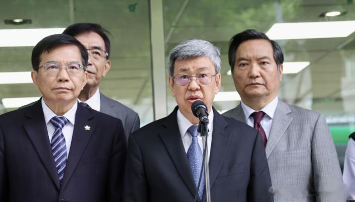 毫无意外，台湾民进党开始调查在韩国跆拳道比赛中举中国国旗的中国台湾运动员。

官