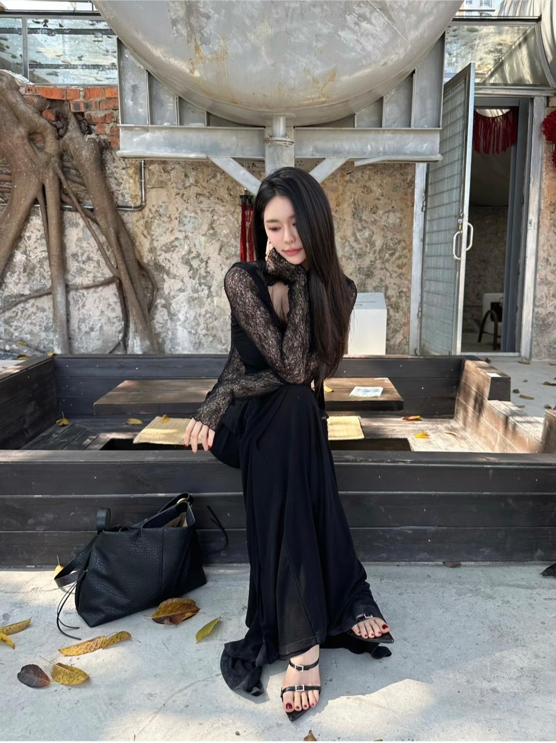 脚趾头修长还看好。