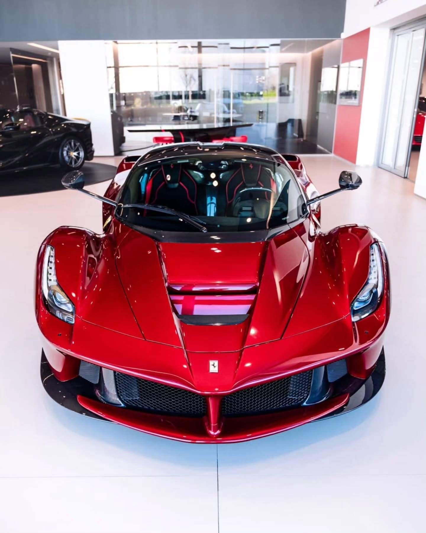 Car时尚[超话]  法拉利LaFerrari🍒红宝石色。...法拉利lafe