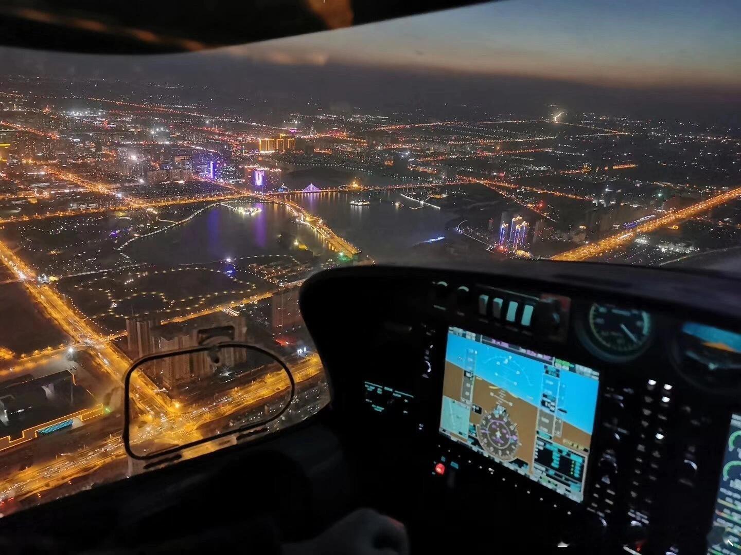 #29岁北京小伙不做码农做机长#这是专属于北京小伙自己的机长梦想，从飞机维修开始