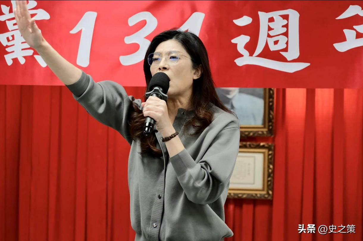 郑丽文获大陆访问邀请，这个时间点太巧了！能看得出来：郑丽文也很激动！

3月30