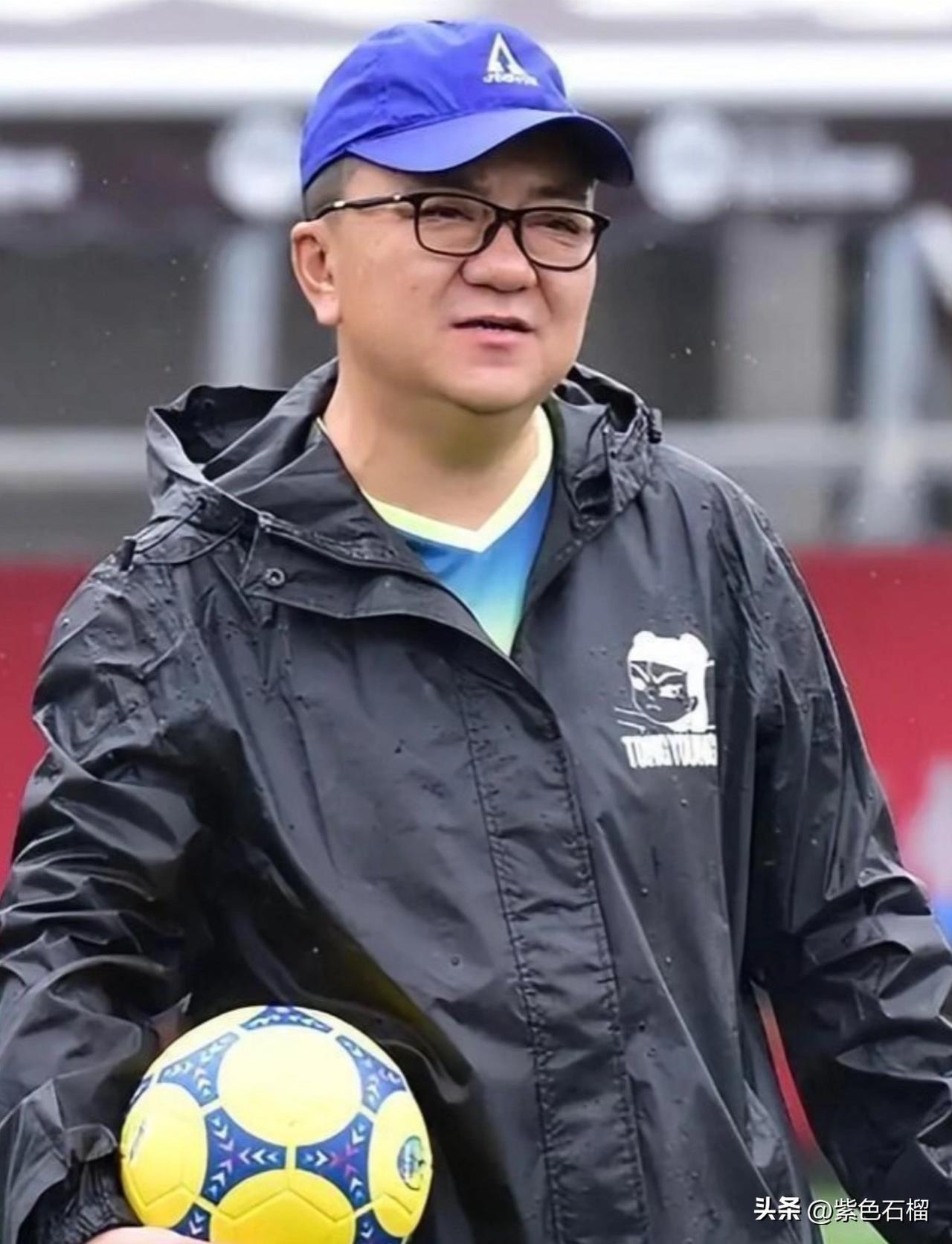 在接受水均益采访时，董路的一句话，直接揭开了中国足球青训选拔最残酷的真相。
  