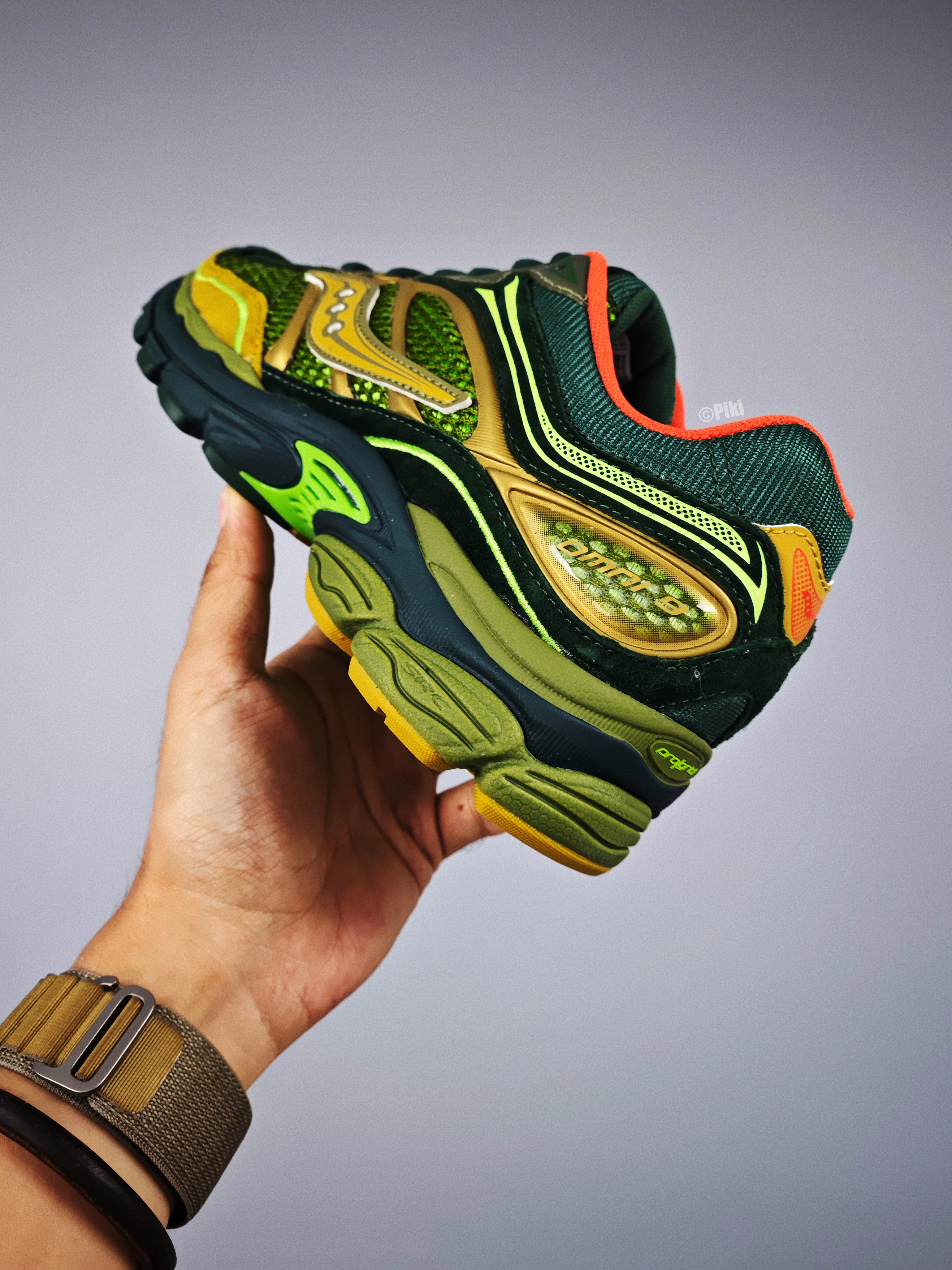 Starcow × Saucony Pro Grid Omni 9以我近年最喜欢