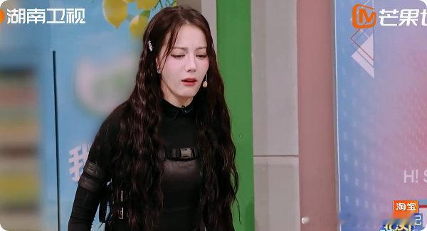 谁不为这反转笑到！迪丽热巴忙了一整晚，陈星旭随手 “除 2”，2.5 分的结局，