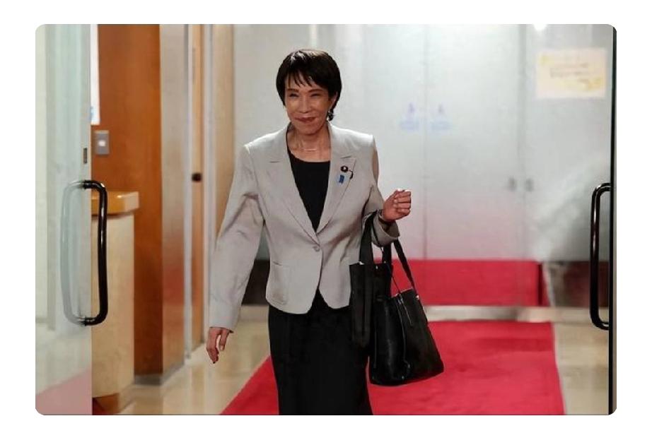 3月19日，日本首相高市早苗访美，本以为能和特朗普“双向奔赴”捞点好处。一下车两