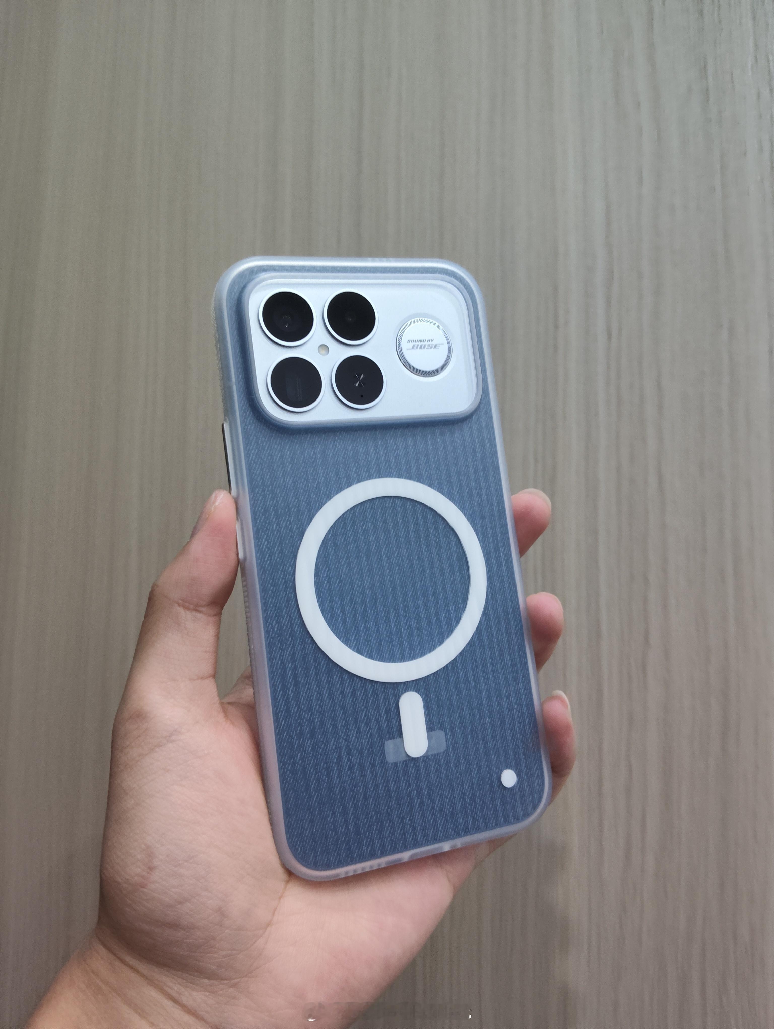 你会发现K90 Pro Max的机主口碑出奇的好。这台机器或许在赛博斗蛐蛐上没啥