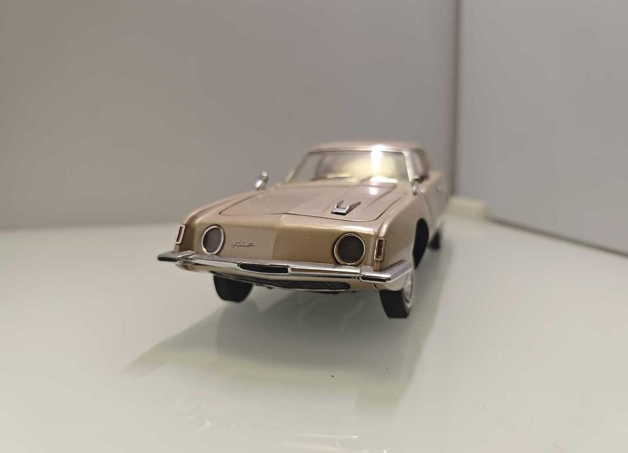 汽车设计史上极具传奇色彩的“绝唱”之作——1963年 斯蒂庞克 阿万提双门轿跑车