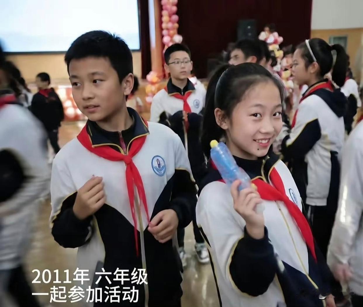 条友们，这算青梅竹马吗？