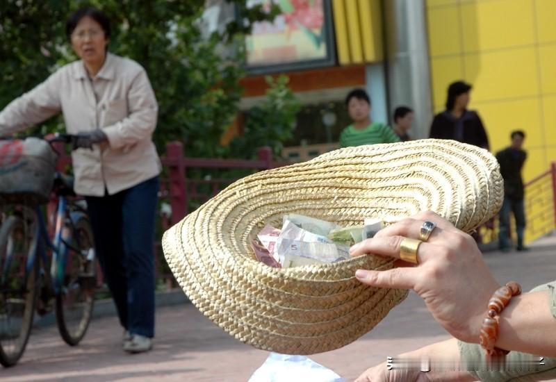 你有钱了想做什么 要是有钱了，我先定个小目标，有2000万就行。首先肯定不上班了