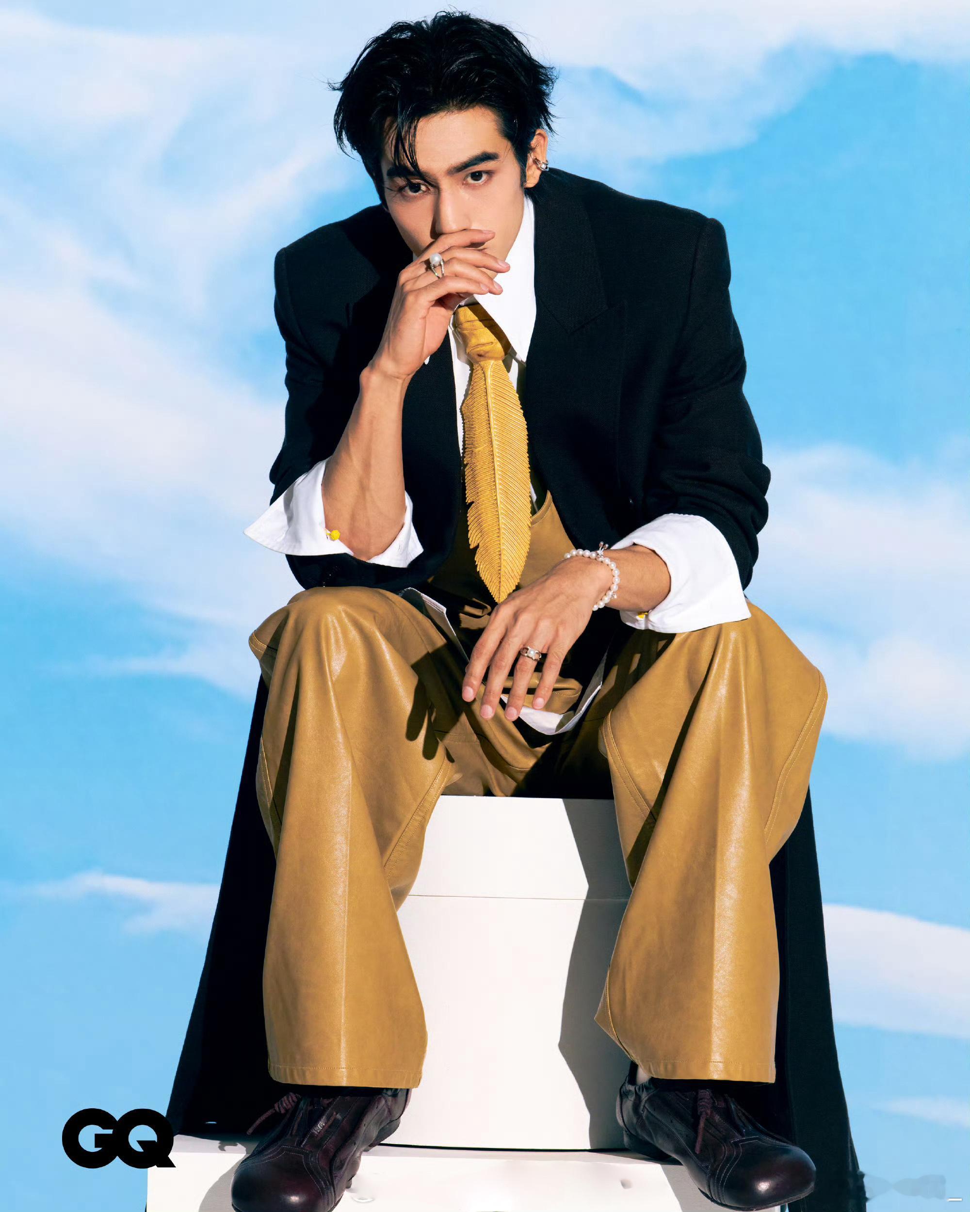 珠宝与时计之美 佩戴MIKIMOTO珍珠珠宝及高级珠宝登上GQ HONGKONG