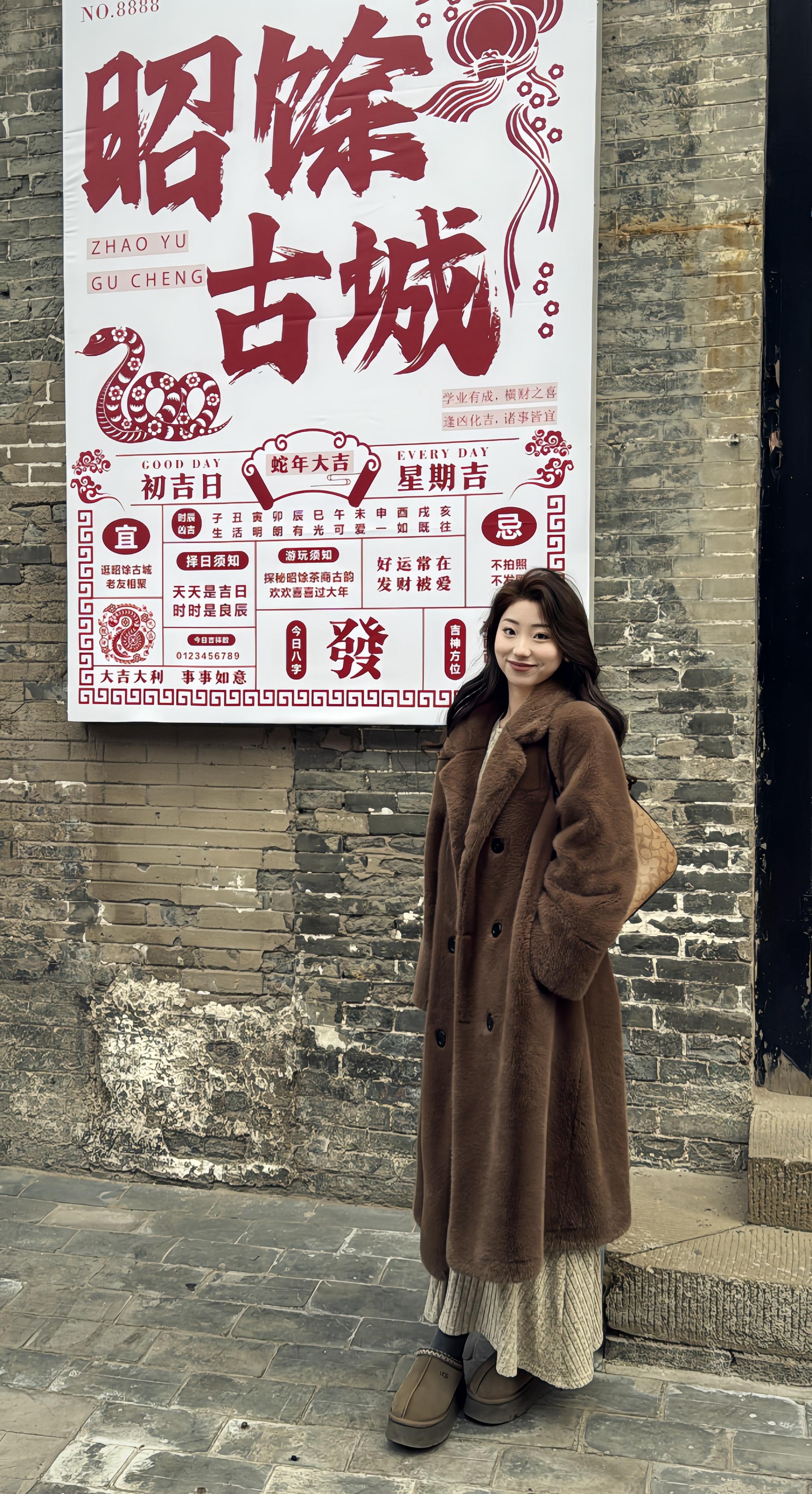 爱是在你看不见的地方忠诚于你 爱是你不在我身边的时候 以你为约束.