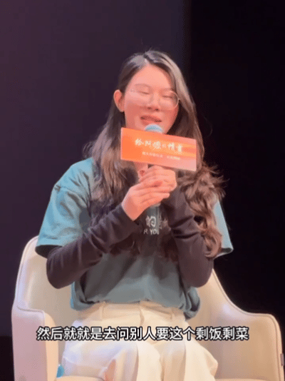 给阿嬷的情书手搓电影淘剩饭剩菜剧组拍摄满满诚意，因时间紧迫就地选用小巷取景拍戏，