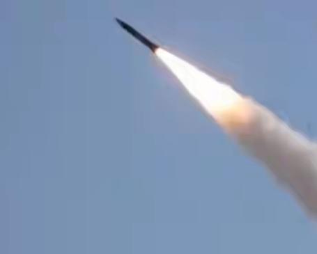 伊朗还有后手！刚祭出新王牌，又放话：能持续生产导弹