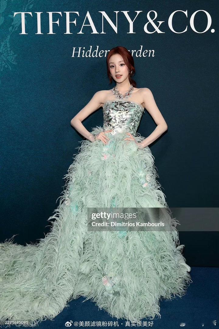 我去。。 宋雨琦好牛的生图 女神就这样抗住高清怼脸照 g社是宋雨琦的站姐吧朴彩英