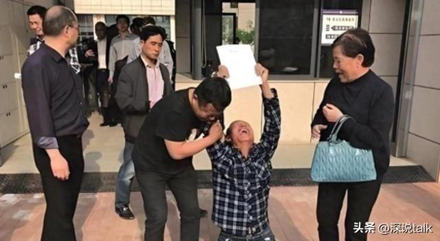 1996年，5名无辜青年蒙冤入狱，被关押了21年后才无罪释放，令人惊讶的是，5人