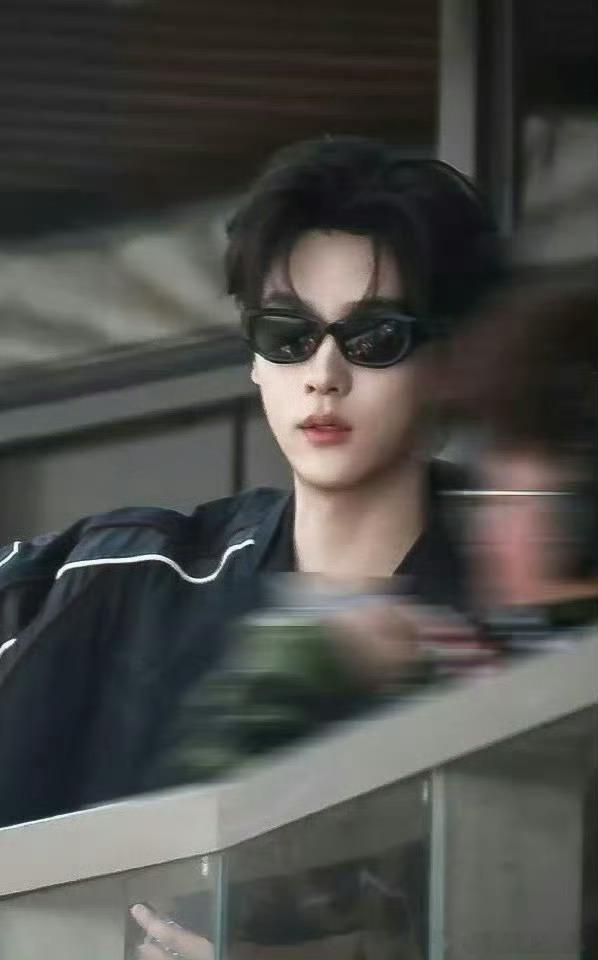 田栩宁启动新一轮名誉维权程序支持田栩宁维权，大帅哥无妄之灾，微博又不是公堂，真觉