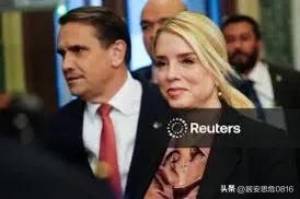 🚨就在今天（2026年4月2日），川普已经正式罢免了帕姆·邦迪的司法部长职务。