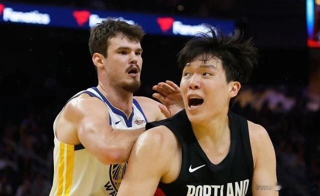 杨翰森要想在NBA立足闯出名堂必须要学习文班亚马，强如文班亚马这种天赋怪在面对总