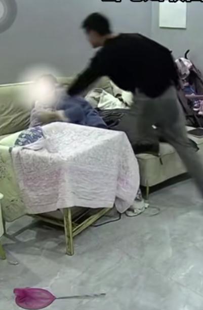 女同胞们，过年回家被催婚，就把这个给家里人看，婚姻给女人带了的好处！