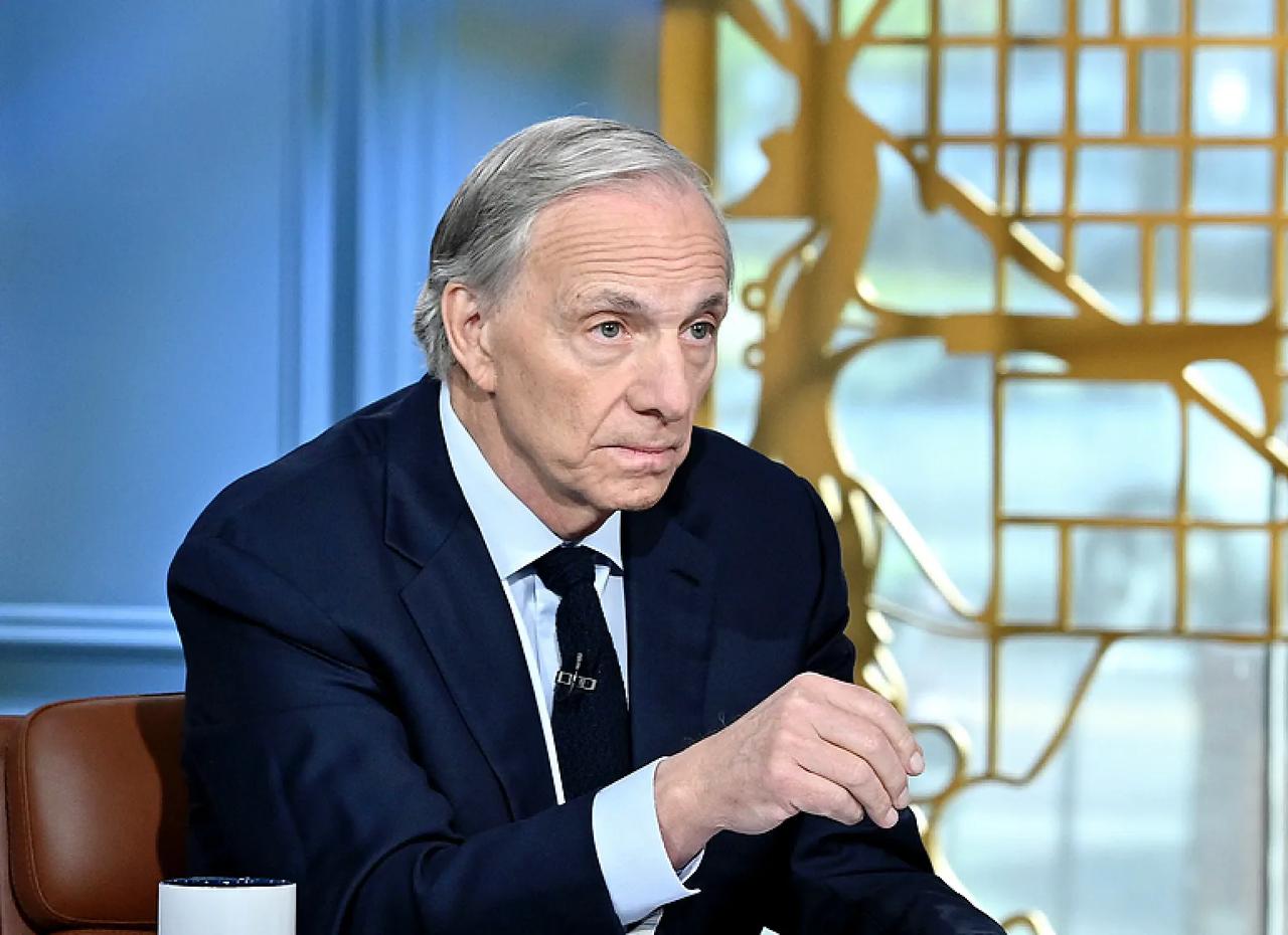 美国金融巨头，桥水基金创始人瑞·达利欧，近日接受环球时报专访，竟然无比悲观说道：