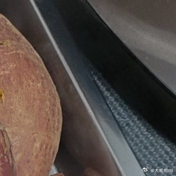 冬天吃一口热乎的烤红薯好幸福٩(ˊᗜˋ )و 