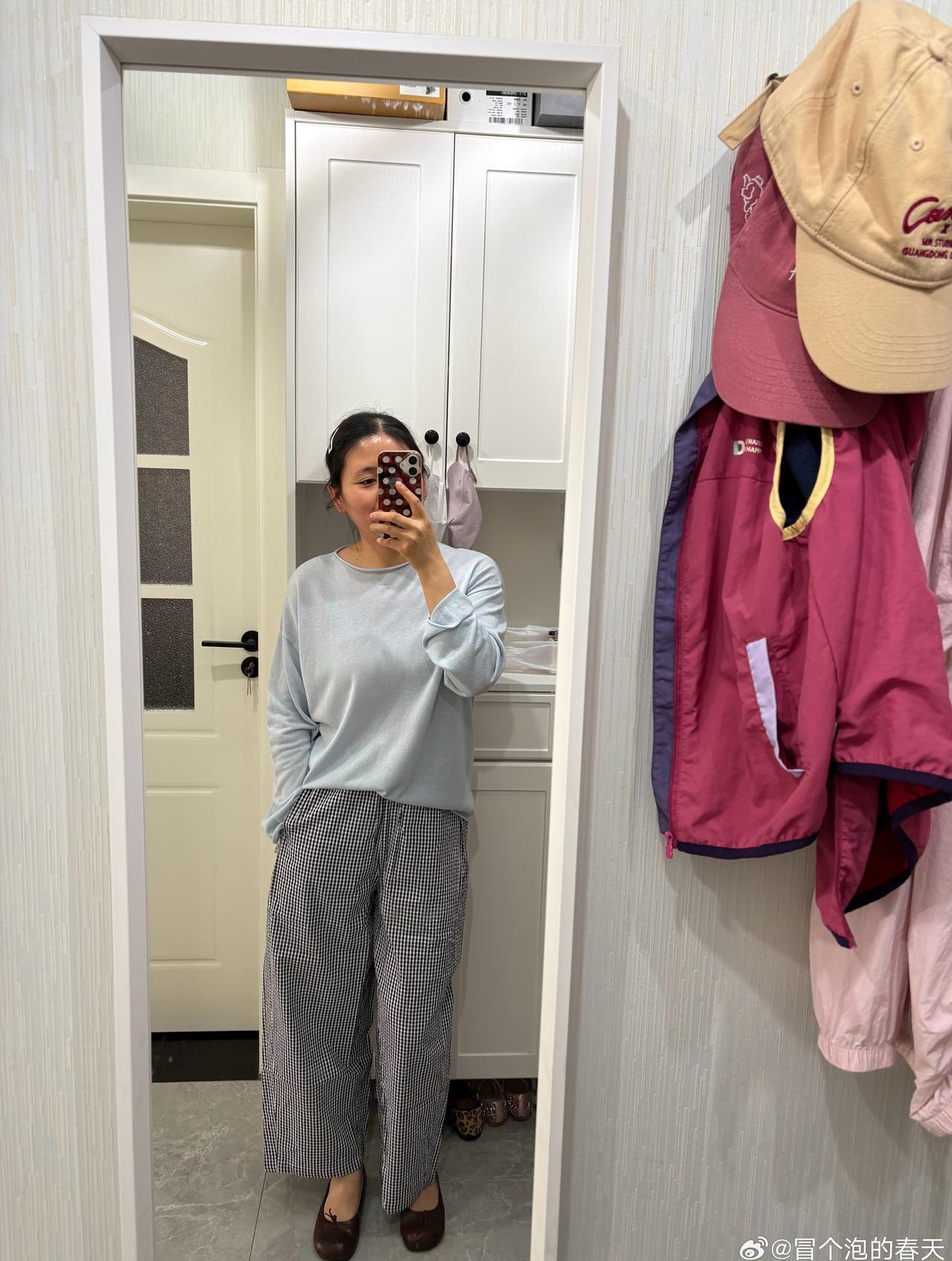 五月 | ootd 
一直想买一条遛娃穿的裤子
但是买了好几条都不太行
终于我向