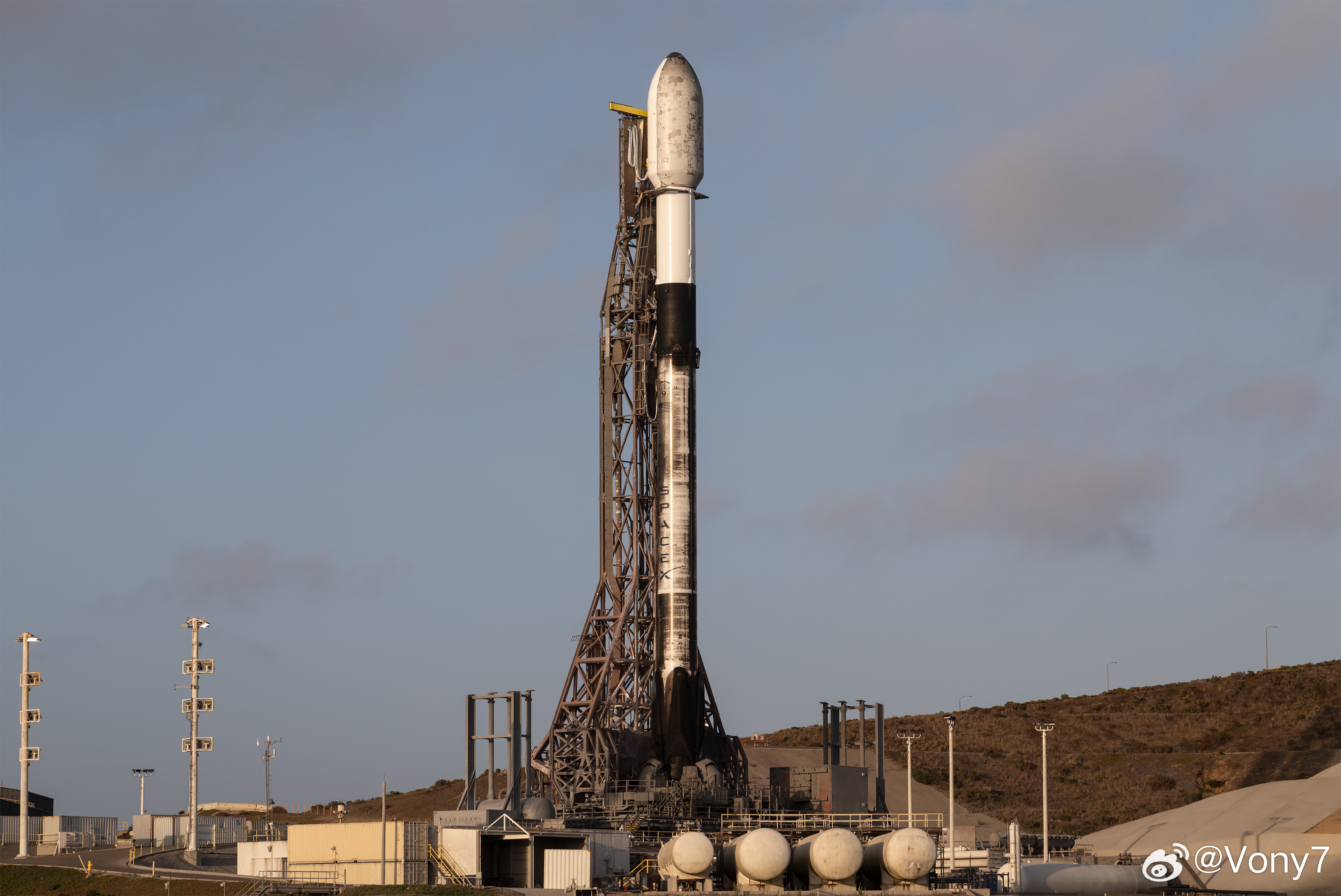 北京时间2026年9月17日9时7分，SpaceX从范登堡太空军基地SLC-4E