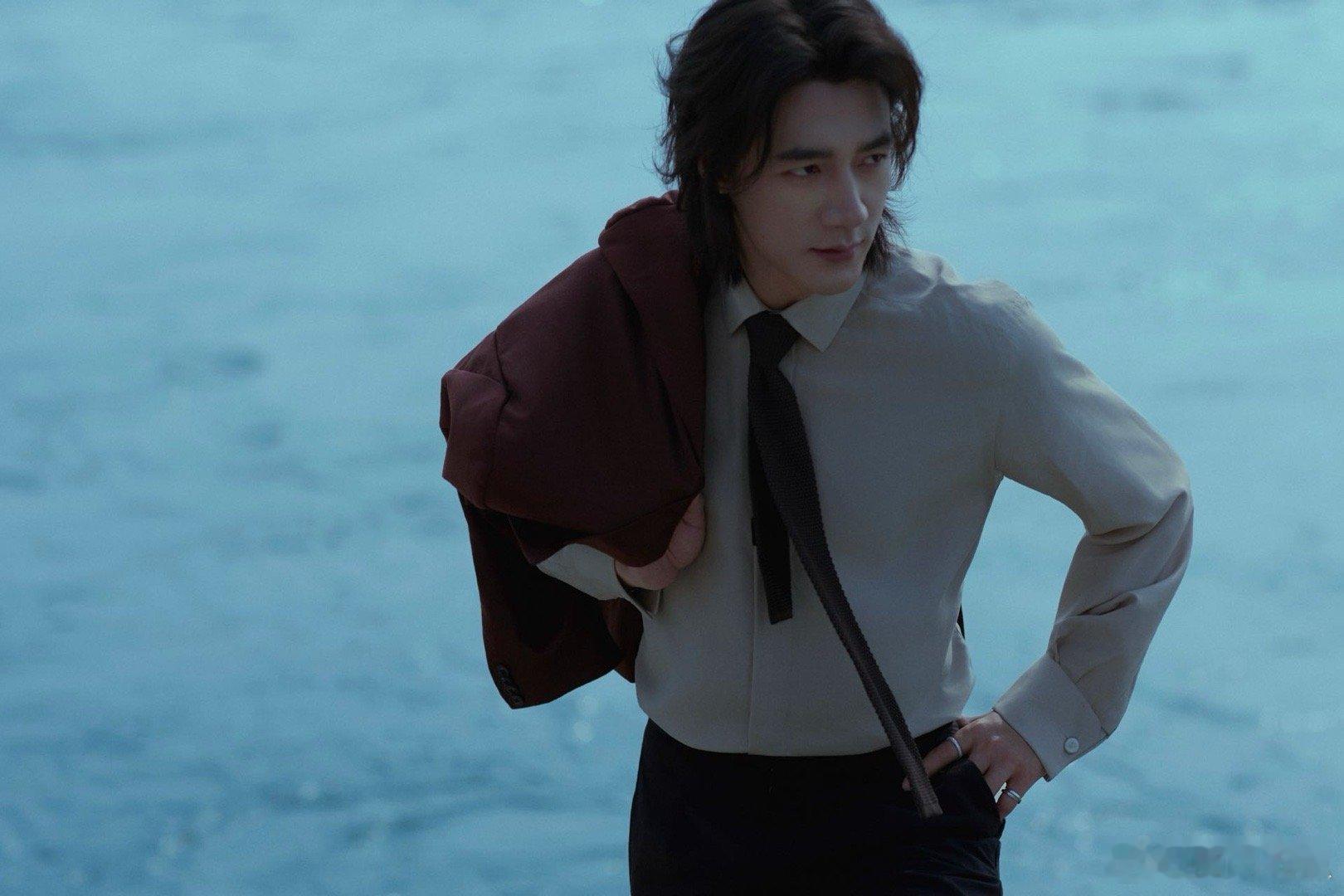 此沙好恐怖的角色塑造力 切换不同角色毫无违和感，无论是正邪人设都能完美驾驭，用扎