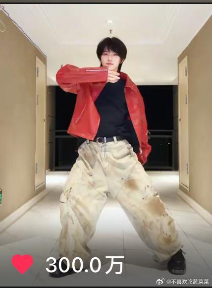 tg张函瑞进行曲300w了 