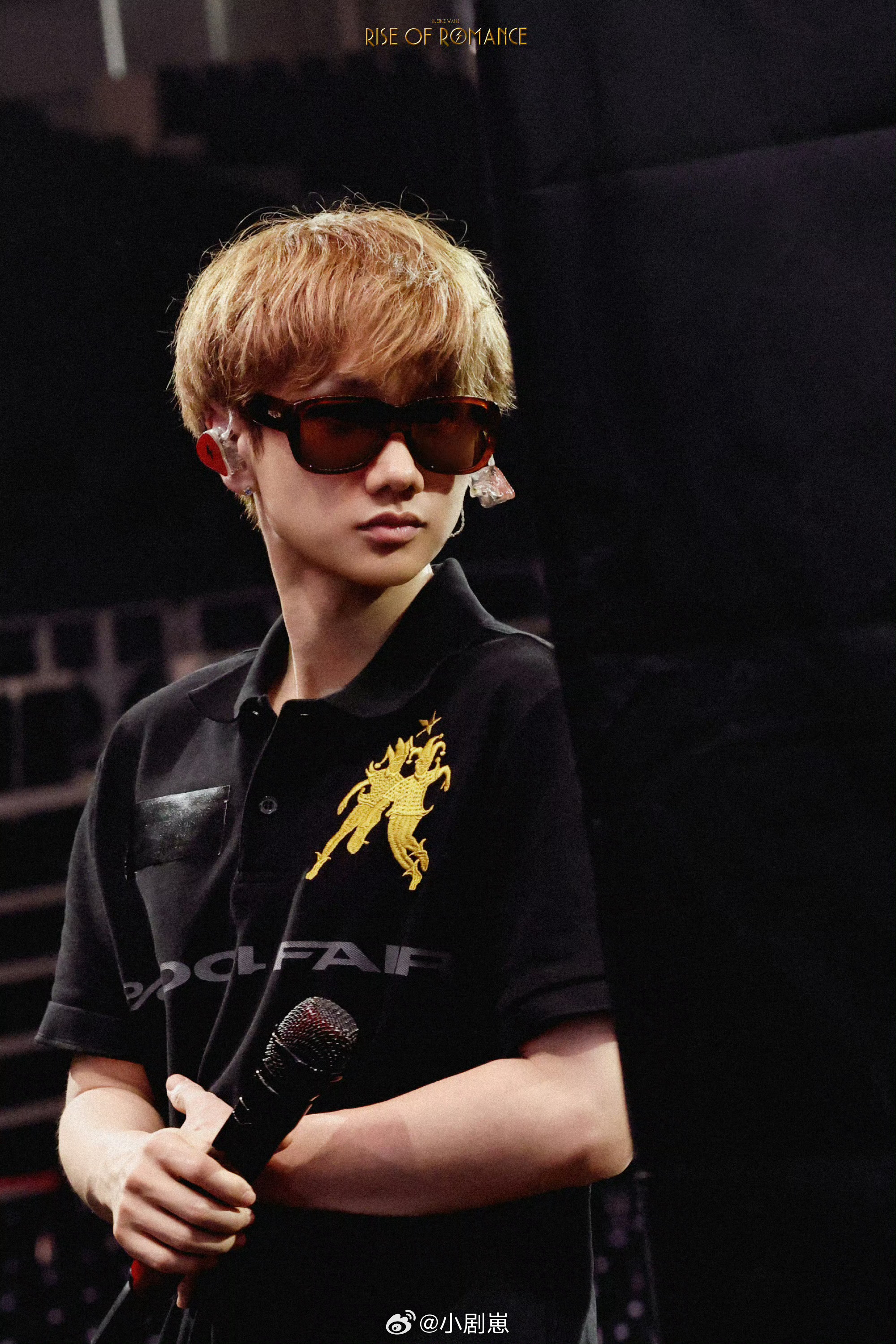 汪苏泷用一个彩蛋概括世巡汪苏泷汪苏泷新加坡站收官彩蛋太戳人！晚离场才撞见，一个月