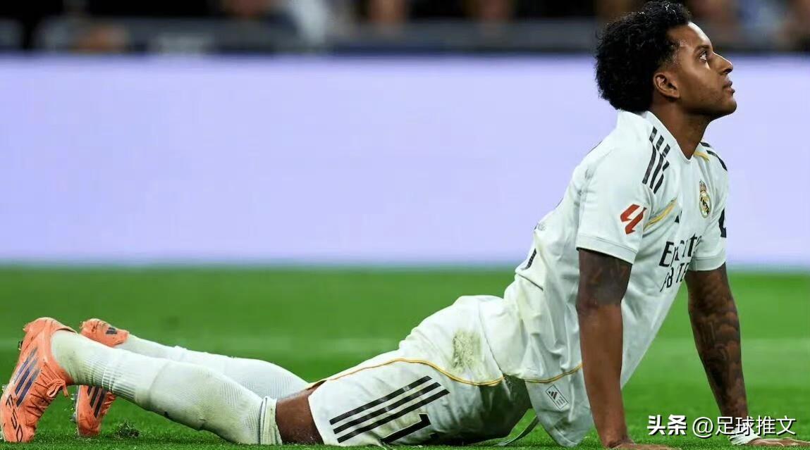 根据西班牙媒体《世界体育报》的报道，自2023年以来，皇马已经出现6例球员十字韧