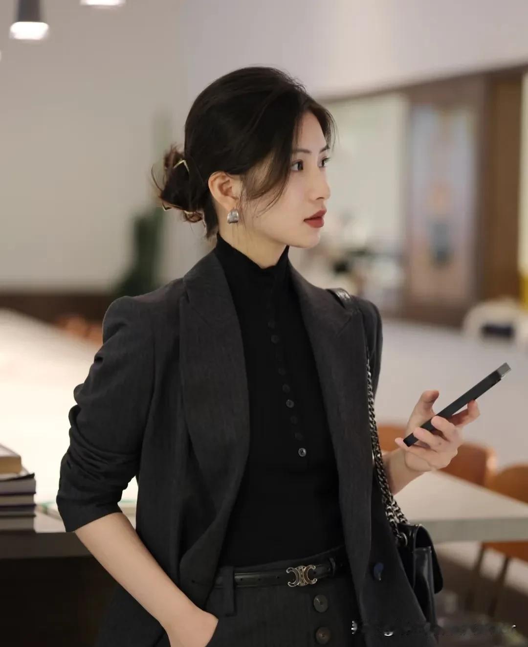 发现没？现在优质女生单着的不在少数，真不是没人追，是她们自己想开了！

上周聚会