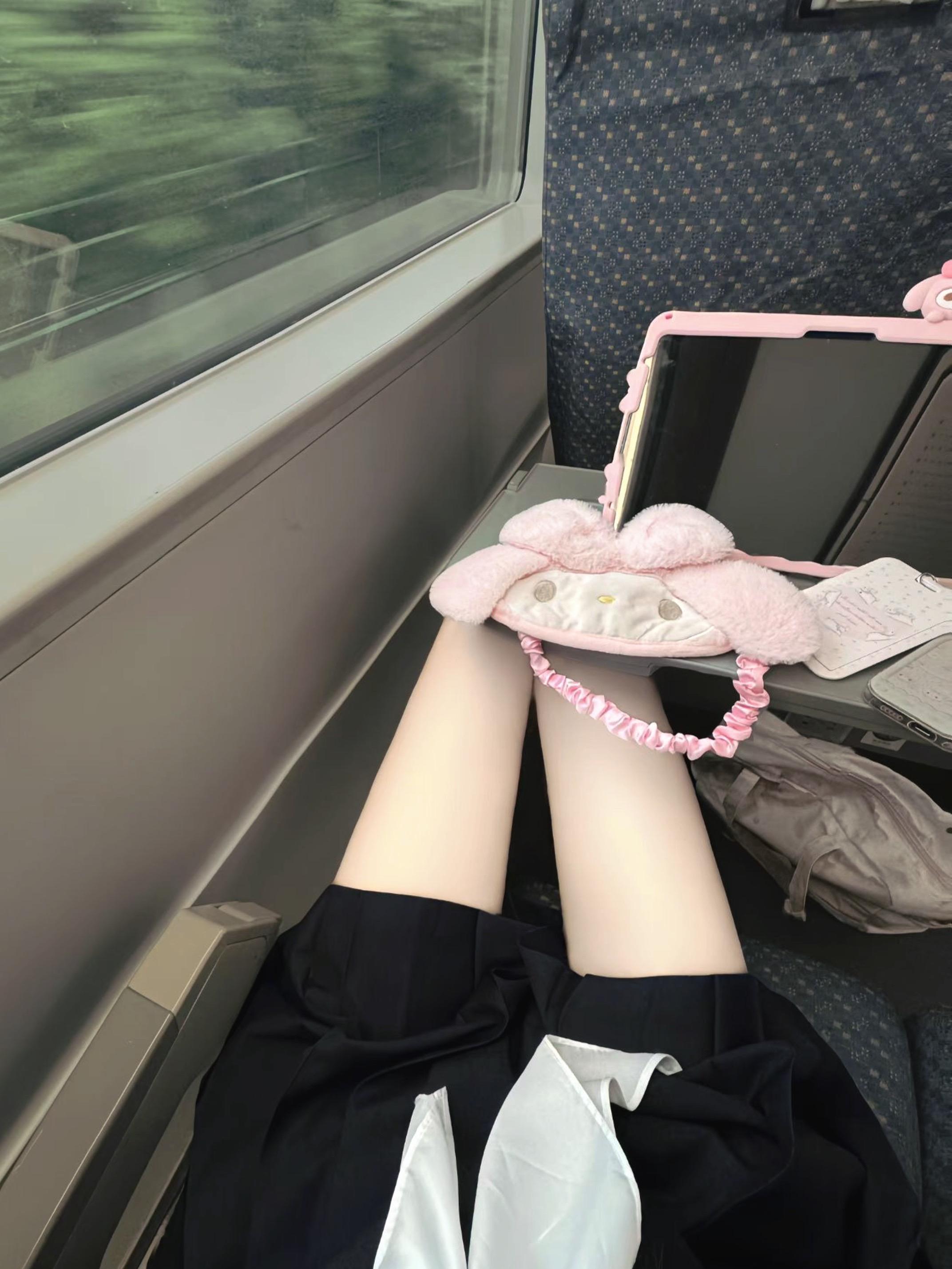 没有爱的话这一路也太远了。